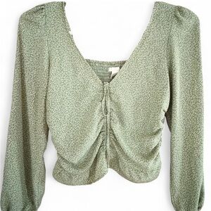 H&M Green Floral Women's Top
Size Medium